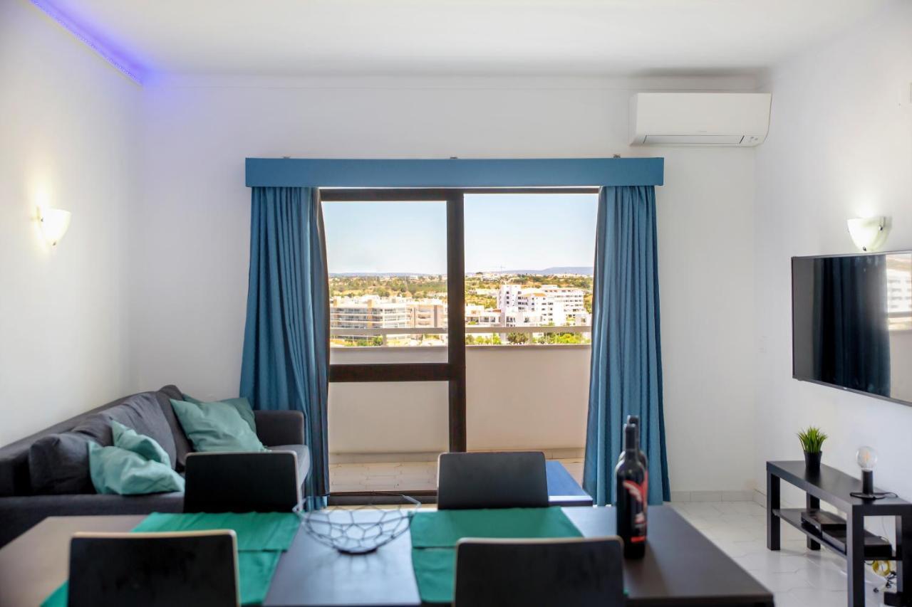 Sea View Apartment - 3 Swimming Pool & Fitness Albufeira Esterno foto