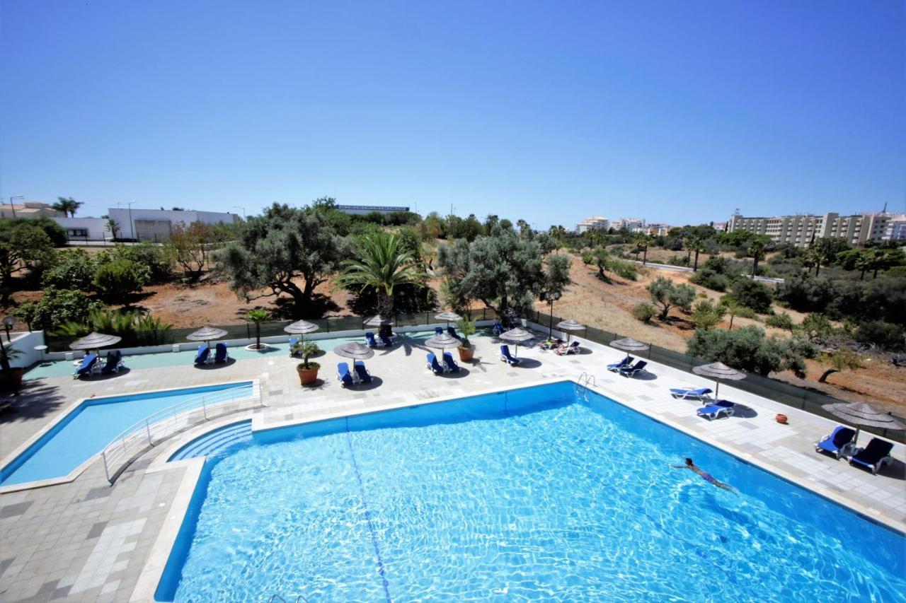 Sea View Apartment - 3 Swimming Pool & Fitness Albufeira Esterno foto