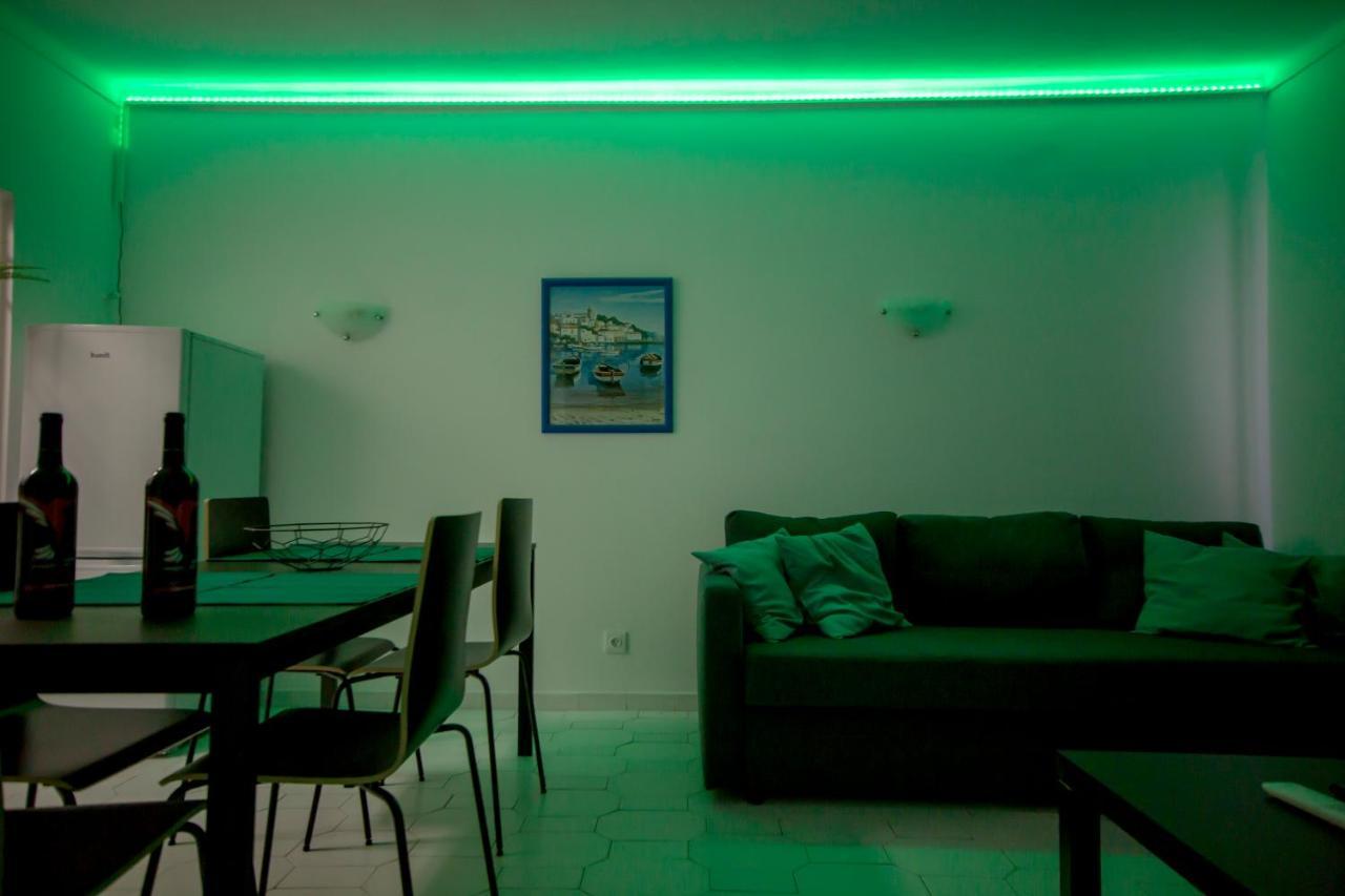 Sea View Apartment - 3 Swimming Pool & Fitness Albufeira Esterno foto