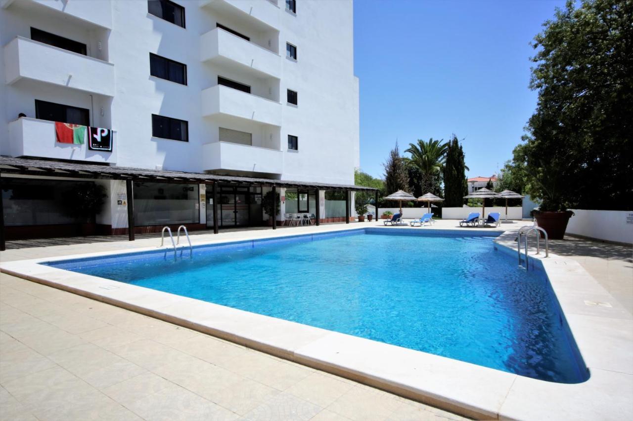 Sea View Apartment - 3 Swimming Pool & Fitness Albufeira Esterno foto
