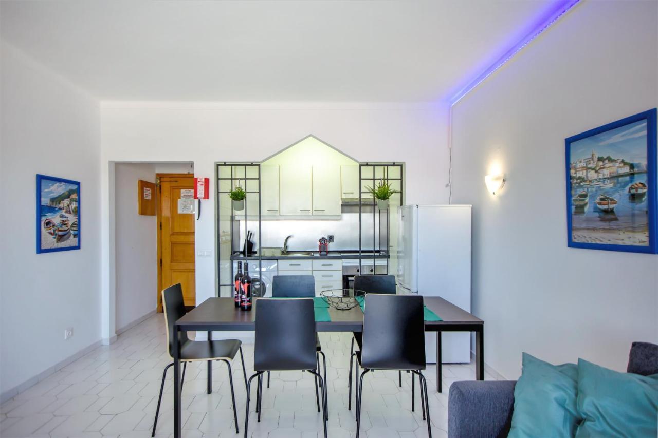 Sea View Apartment - 3 Swimming Pool & Fitness Albufeira Esterno foto